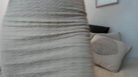  Caroline  online show from 05.08.26