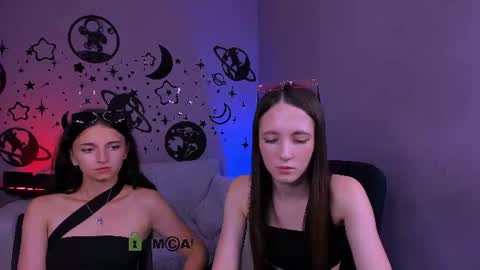 Snapshot of caroline_honeyy chatting on 07.14.26 Caroline online show from 07.14.26