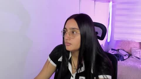 caroline_rodriguez_9 online show from 01.16.26
