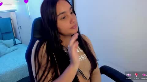 caroline_rodriguez_9 online show from 02.03.26