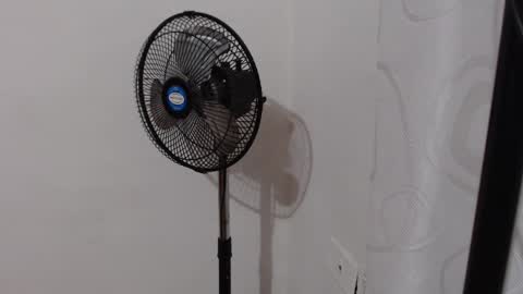 Carolin Blich online show from 02.13.25