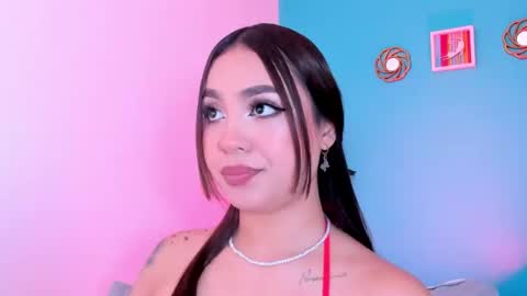 Snapshot of carolineegarcia chatting on 02.13.25 CarolineeGarcia online show from 02.13.25
