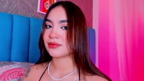 Snapshot of carolineegarcia chatting on 03.07.25 CarolineeGarcia online show from 03.07.25