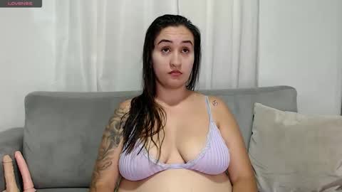 Caroline  online show from 11.18.25