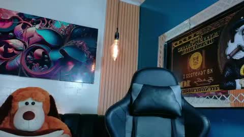 carolinejesh online show from 03.17.26