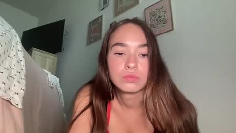 Snapshot of carolineoxox chatting on 07.05.26 Caroline online show from 07.05.26
