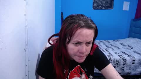 Carolinhe  online show from 03.10.26