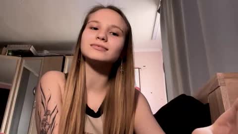 Snapshot of carollgalle chatting on 02.18.26 Carolina online show from 02.18.26