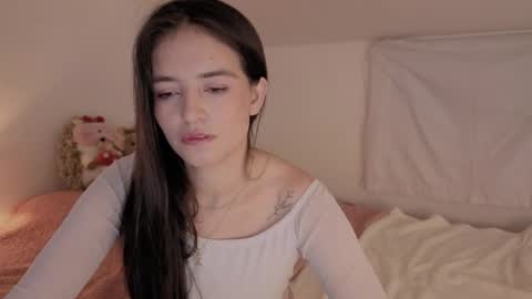 Snapshot of carpediem_x chatting on 04.06.26 amelie online show from 04.06.26