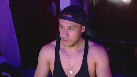 Snapshot of casas_oom chatting on 02.08.25      online show from 02.08.25
