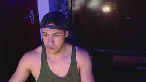 Snapshot of casas_oom chatting on 03.10.25      online show from 03.10.25