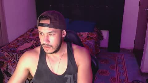 Snapshot of casas_oom chatting on 10.04.25      online show from 10.04.25