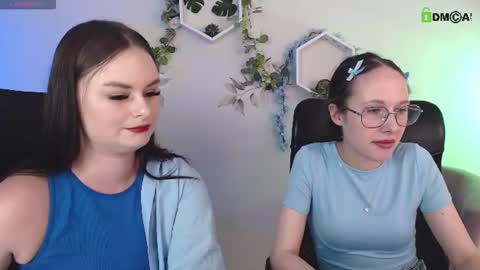 Snapshot of casey_meow_ chatting on 07.19.26 casey_meow_ online show from 07.19.26