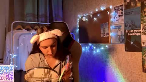 caseydoesntknow online show from 10.21.25
