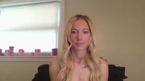 Snapshot of caseygirl6879 chatting on 06.18.26 Casey Lakes online show from 06.18.26