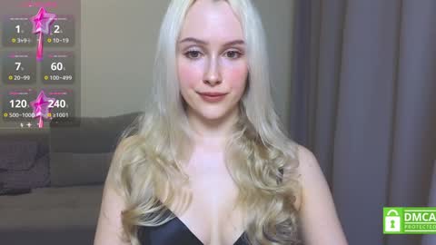 Snapshot of caseylabow chatting on 12.16.24 My name is Casey... Nice to meet you I will be happy to have funthumbs up please its important online show from 12.16.24