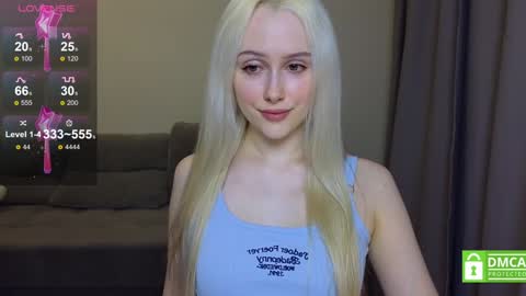 Snapshot of caseylabow chatting on 02.05.25 My name is Casey... Nice to meet you I will be happy to have funthumbs up please its important online show from 02.05.25