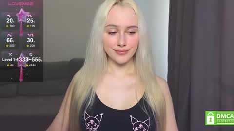 Snapshot of caseylabow chatting on 03.03.25 My name is Casey... Nice to meet you I will be happy to have funthumbs up please its important online show from 03.03.25