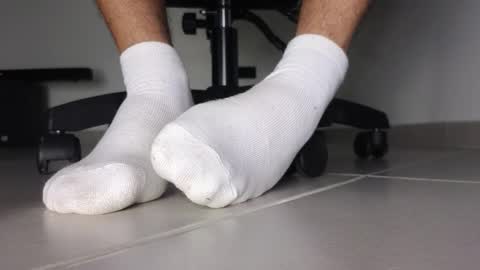 Snapshot of cash_master777 chatting on 12.20.25 cash_master777 online show from 12.20.25