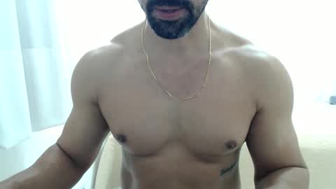 Snapshot of cashmastermuscle77 chatting on 06.01.26 cashmastermuscle77 online show from 06.01.26