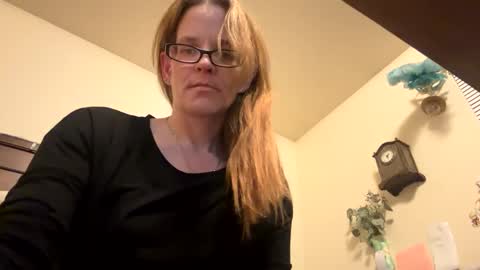 Snapshot of casidy1 chatting on 02.19.25 casidy1 online show from 02.19.25