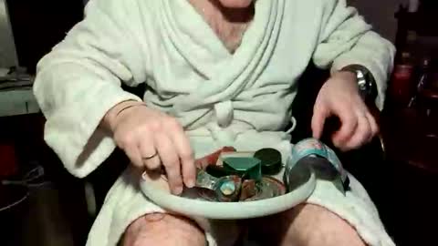 Snapshot of casory1922 chatting on 12.04.25 hairyokieotter online show from 12.04.25