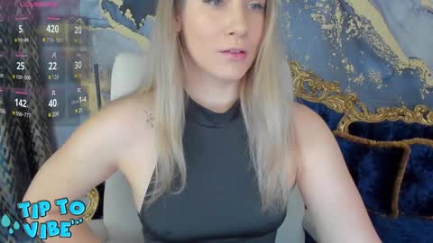 Snapshot of cassandragood chatting on 02.06.25 Lena online show from 02.06.25