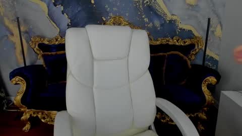 Snapshot of cassandragood chatting on 02.07.25 Lena online show from 02.07.25