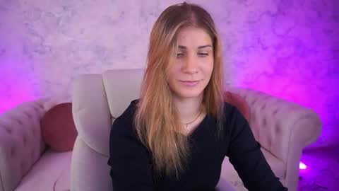 Snapshot of cassandragood chatting on 09.25.25 Lena online show from 09.25.25