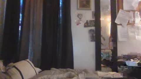 Snapshot of casscassidy89 chatting on 12.21.24 CassCassidy89 online show from 12.21.24