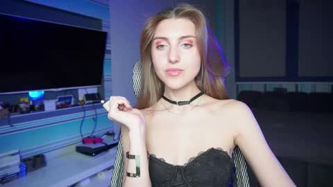 Seductress Cassia  FINDOM AND SADISM  NO NUDE online show from 09.26.25