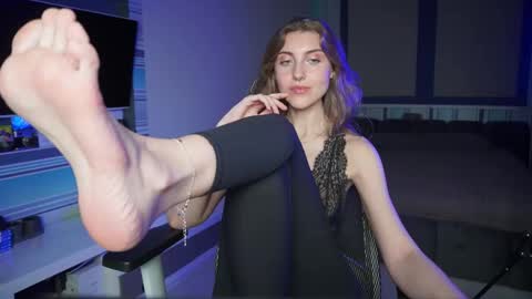 Seductress Cassia  FINDOM AND SADISM  NO NUDE online show from 10.21.25