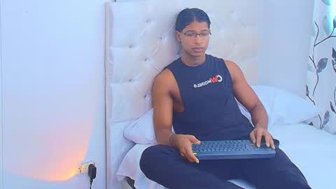 Snapshot of cassian_gold chatting on 06.22.26 CASSIAN GOLD online show from 06.22.26