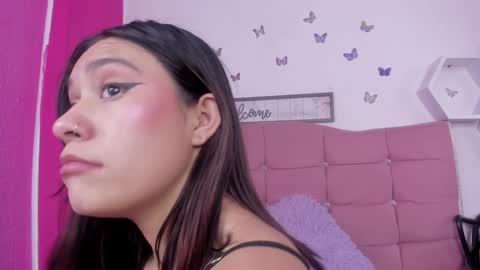 Snapshot of cassie_jones1 chatting on 01.05.25 Cassie Jones online show from 01.05.25