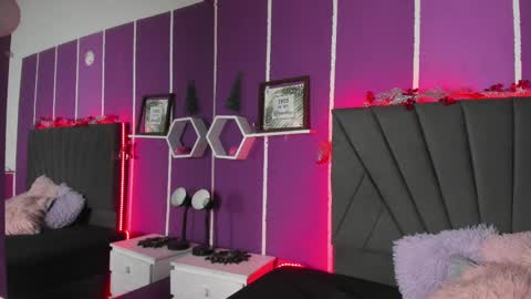 Snapshot of cassie_jones1 chatting on 02.13.25 Cassie Jones online show from 02.13.25