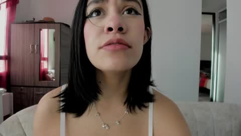 Cassie Jones online show from 04.19.26