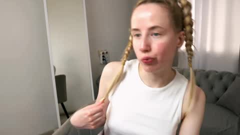 Cassie online show from 04.19.26