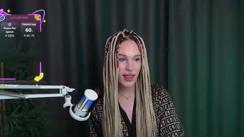 Cassie online show from 12.16.25