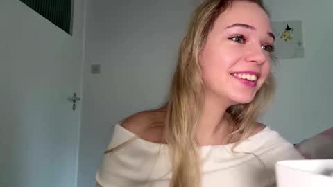 Olivia online show from 02.23.26