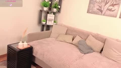 Mary online show from 02.12.26