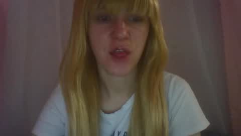 Snapshot of cat_2019 chatting on 12.22.24 cat_2019 online show from 12.22.24