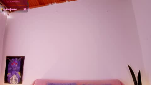 Cata green model independient online show from 06.02.26