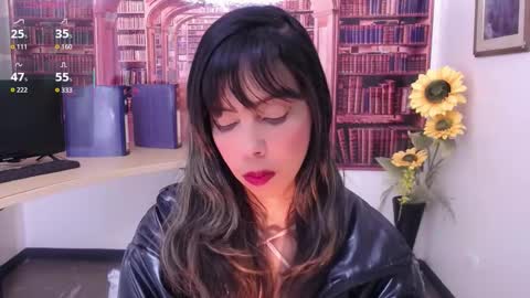 Queen Catalella online show from 10.01.25