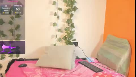 cataleya19__ online show from 03.06.25