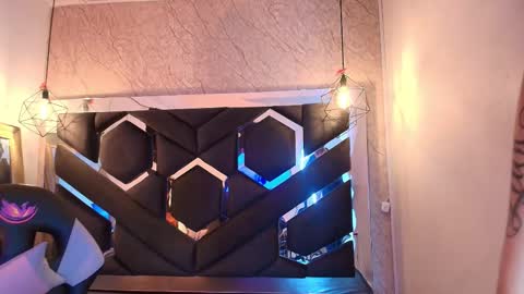 Cataleya online show from 11.26.25