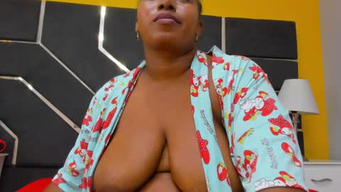 Snapshot of cataleya_smith20 chatting on 12.15.24 cataleya smith20 online show from 12.15.24