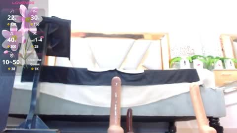 Snapshot of catalillina_love1 chatting on 12.15.24 Cata online show from 12.15.24