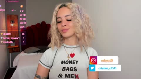 Snapshot of catalina_clark chatting on 12.30.24 Catalina online show from 12.30.24