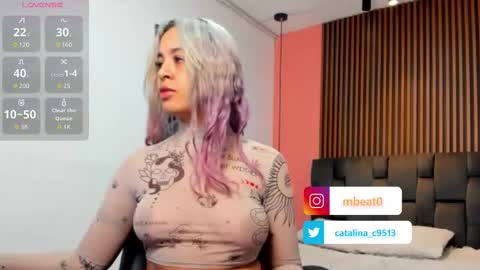 Snapshot of catalina_clark chatting on 09.19.25 Catalina online show from 09.19.25