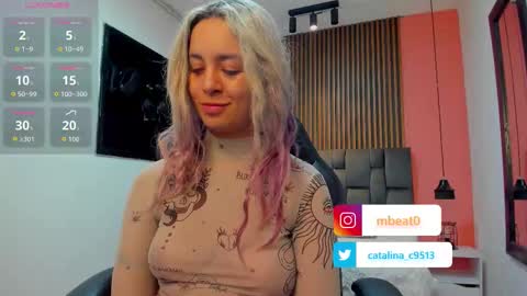 Snapshot of catalina_clark chatting on 09.26.25 Catalina online show from 09.26.25